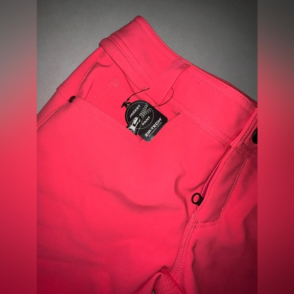 NWT Volcom Hot Pink Snowboarding Pants - Picture 3 of 11